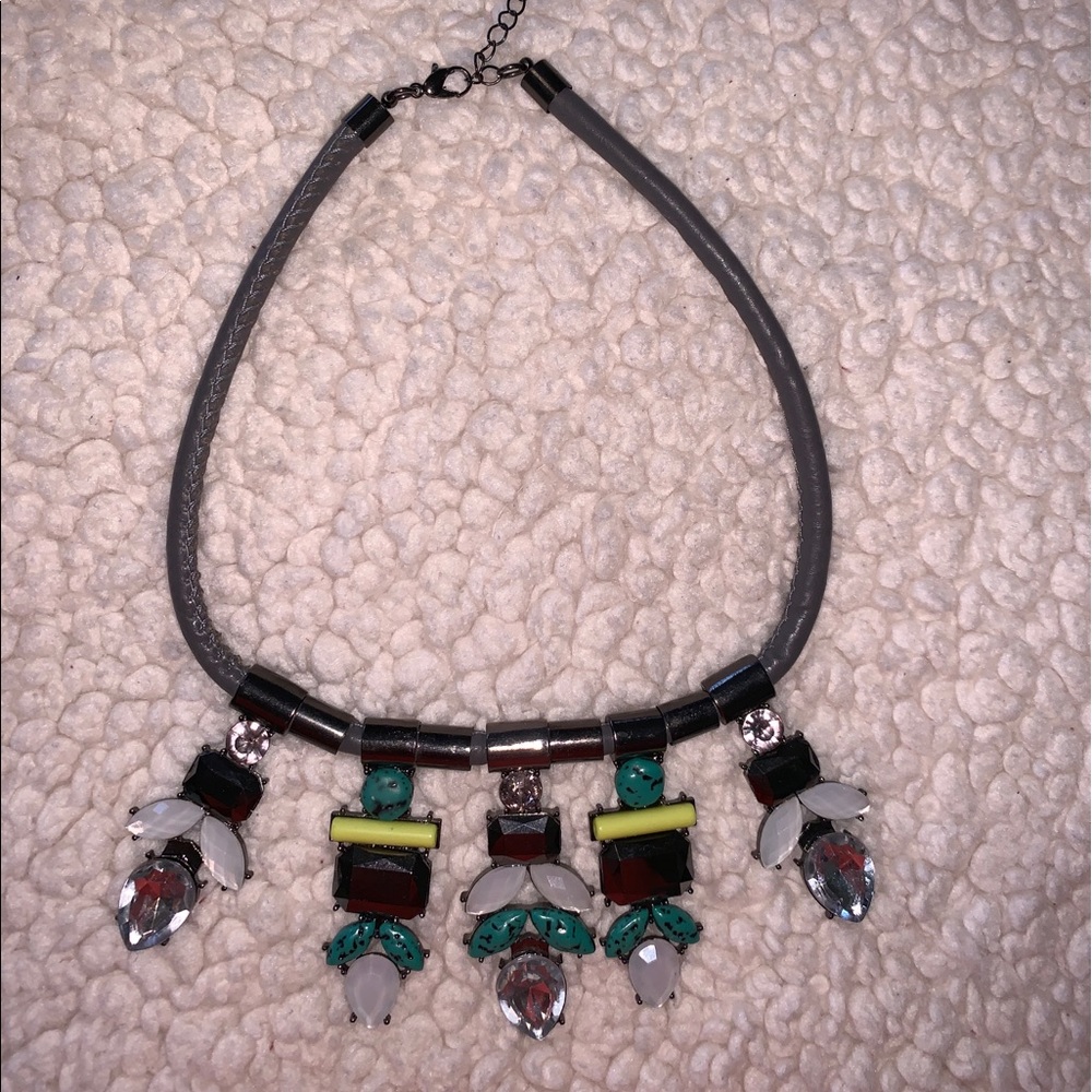 Statement necklace